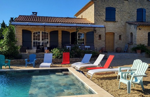 Aubignan Villa | Air-conditioned villa with pool and fence