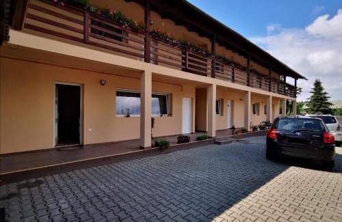 Vecses Bed & Breakfast | Air&Day