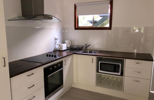 Cannonvale Apartment | Airlie Getaway Unit 3