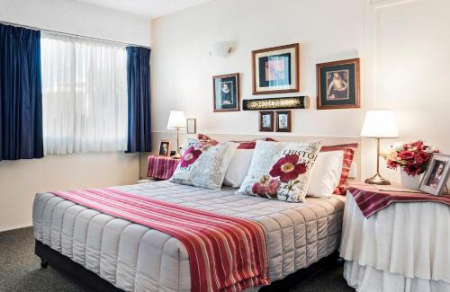 Hamilton Hotel | Airport Riverview Motel