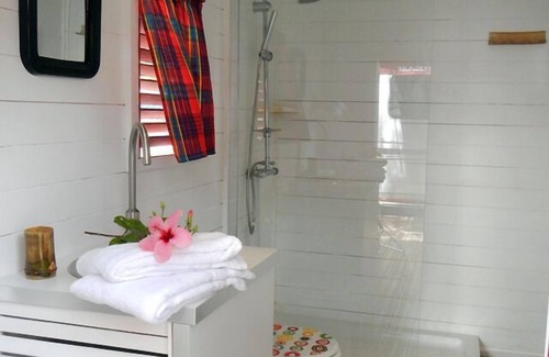 Sainte-Anne Other | Airstream Paradise