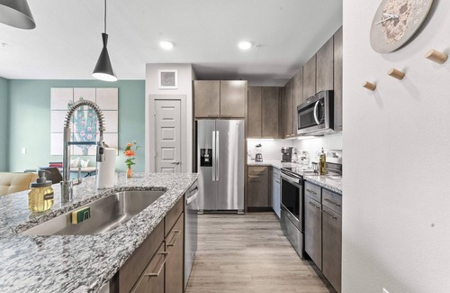 Montopolis Apartment | Airy 1BR luxe suite close to Downtown w/fast WiFi