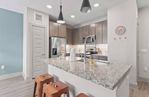 Montopolis Apartment | Airy 1BR luxe suite close to Downtown w/fast WiFi