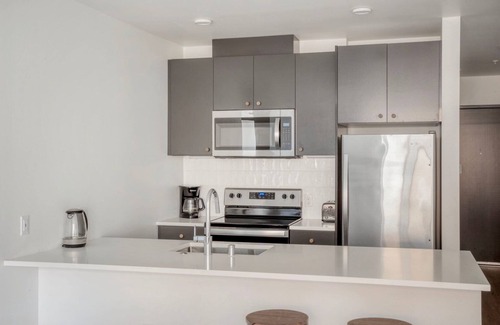 Judkins Park Apartment | Airy Central District 1BR w/Gym & Pets, nr Dining, by Blueground