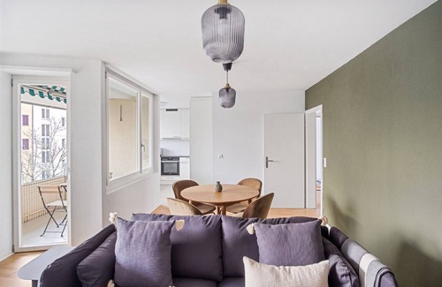 Oerlikon Apartment | Airy Oerlikon 3.5 Room w/Parking, 1min to Train Station, by Blueground