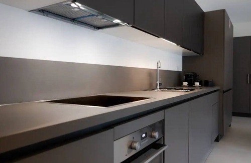 Viganello Apartment | Airy two-room apartment 15 minutes from the lakefront (Urban 18)