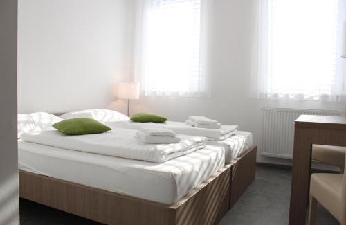 Kleinedling Hotel | AIS Center