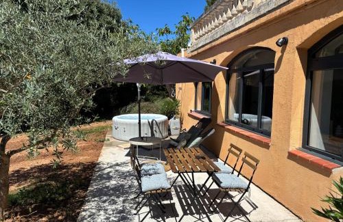 Est Apartment | Aix-en-Provence - Cosy studio avec Spa et Clim