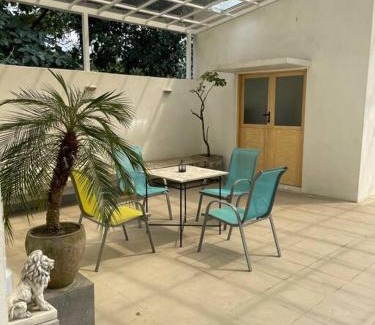 Kochchikade Bed & Breakfast | AJ Villa
