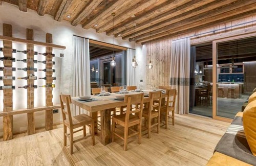 Livigno Ski Chalet | Akchalet Akaroa