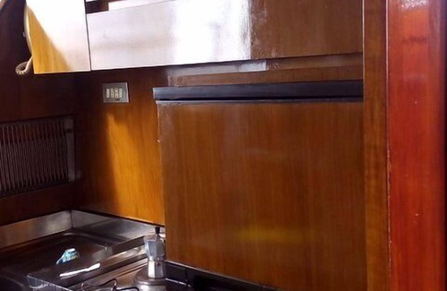 Salerno Boat Rental | Akhir Cruise Charter