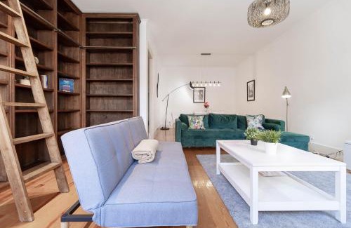 Sao Domingos de Benfica Apartment | Akicity Praça de Espanha Moon