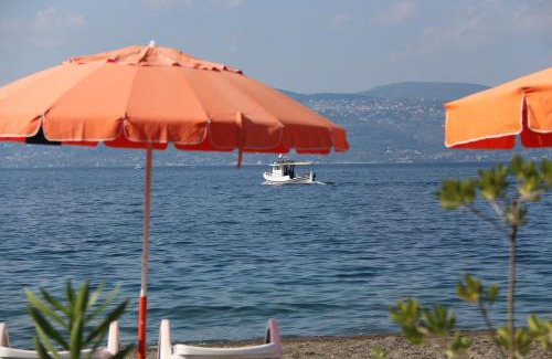 Amarinthos House | Akrogiali Beach Rooms