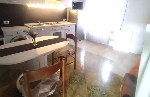 Induno Olona Apartment | Al centro dei laghi Lombardi - 1 a 2 Ospiti
