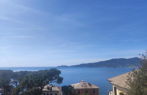 Zoagli Apartment | AL MARE DAVANTI A PORTOFINO - BY THE SEA IN FRONT of PORTOFINO