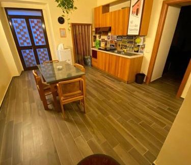 Santa Maria A Vico Bed & Breakfast | Al Vicolo Stretto