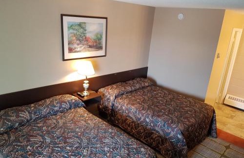 Fox Creek Hotel | Alaskan Motel