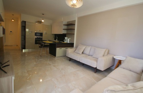 Sarande Apartment | Albania Dream Beachront Apartment