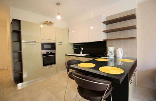 Sarande Apartment | Albania Dream Beachront Apartment