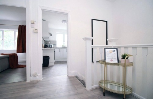 Penylan Apartment | Albany House by Tŷ SA