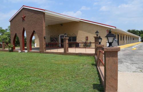 Albany Hotel | Albany Inn & RV Campground