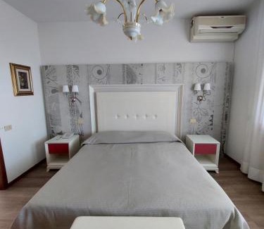 Montebelluna Hotel | Albergo Alla Pineta