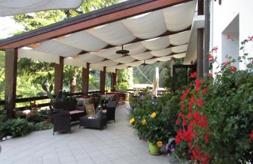 Pulfero Hotel | Albergo Alla Trota