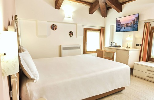 Lughetto di Campagnalupia Hotel | Albergo Antica Corte Marchesini
