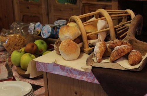 Campodolcino Hotel | Albergo Bucaneve