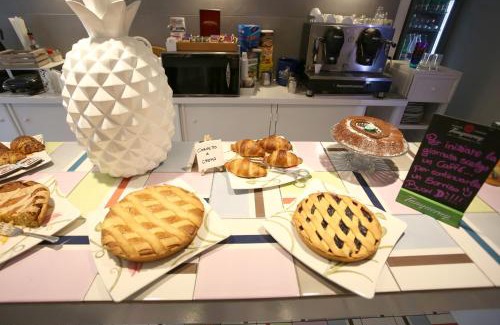 Cercola Hotel | Albergo Del Pino