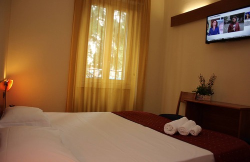 Desio Hotel | Albergo Hotel Giardino
