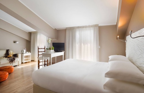 Segni Hotel | Albergo La Pace
