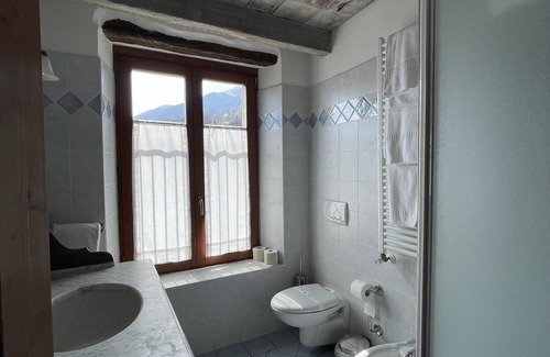 Castiglione d'Intelvi Hotel | Albergo La Torre