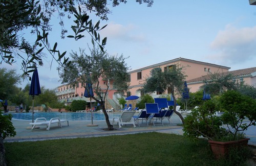 Sos Alinos House | Albergo Residenziale Gli Ontani