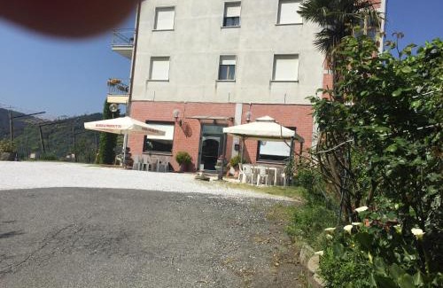 Podenzana Hotel | Albergo Ristorante La Greppia