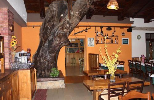 Sigillo Hotel | Albergo Ristorante Montecucco da Tobia