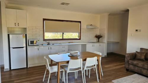 Henley Brook Cabin | Albion On Swan