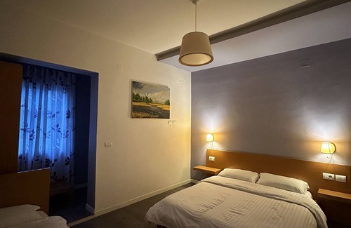 Berat Hotel | ALBON Park