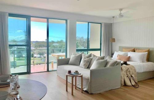 Maroochydore Apartment | Alby’s - Cotton Tree