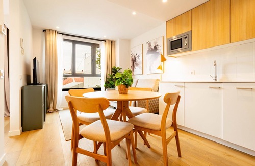 Ciudad Lineal Apartment | Alcala X apartament in Madrid