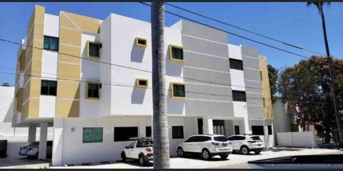 Las Gaviotas House | Alcantara apt, Ground floor, great for digital, 2 blocks walk to beach