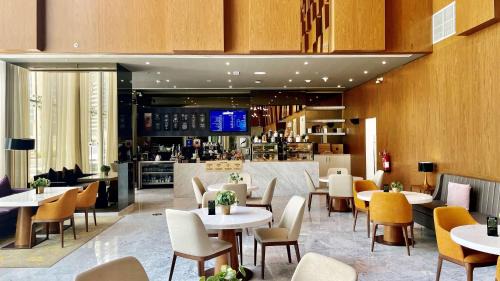 Diplomatic Area Apartment | Aleph Doha Residences, Curio Collection By Hilton