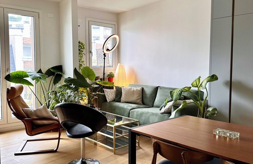 Parc-de-Montsouris Apartment | Alesia: 2 rooms by architect on high floor/balcony with good exposure