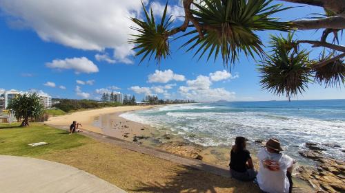 Alexandra Headland Resort | Alex Beach Cabins and Tourist Park
