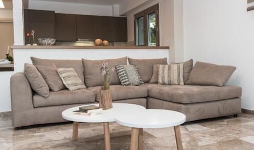 Varkiza Apartment | Alex's place