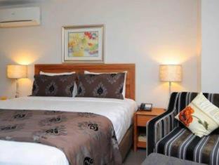 Epsom Hotel | Alexander Inn