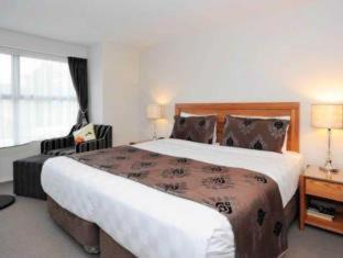 Epsom Hotel | Alexander Inn