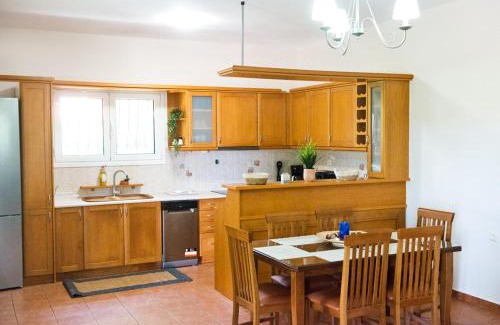 Oropos House | Alexander's Garden House