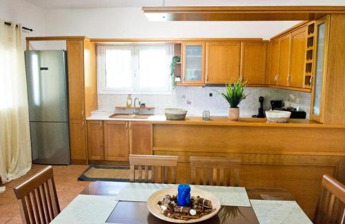 Oropos House | Alexander's Garden House