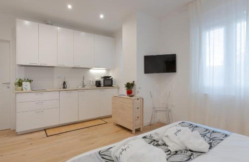 Citta Nuova-Barriera Nuova-San Vito-Citta Vecchia Apartment | Alexander's Nest